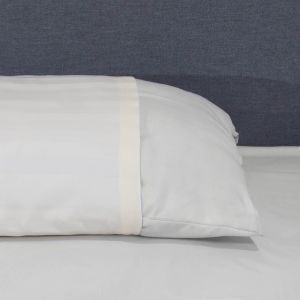 كيس مخدة سرير قطن محلة، 45×180 سم - بيج