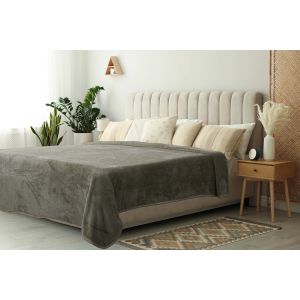 Saratoga Fur Heater, 210x240 cm, 1500 g